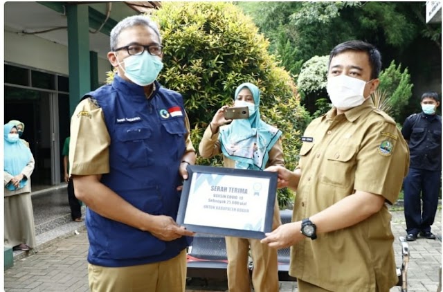 Wabup Bogor Terima Langsung 25.600 Dosis Vaksin Covid-19 dari Pemerintah Pusat